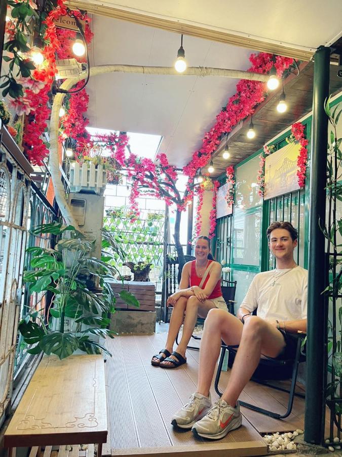 Old House Homestay Hanoi Bagian luar foto