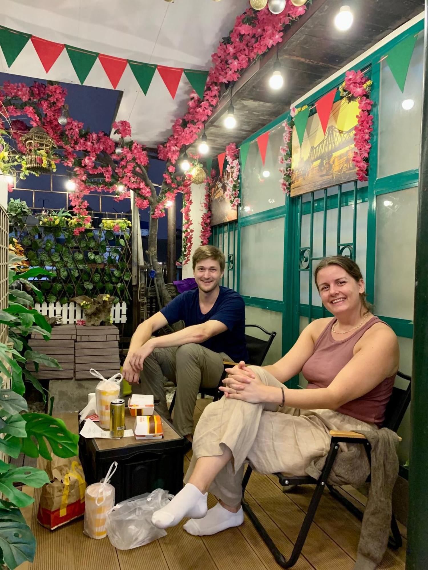 Old House Homestay Hanoi Bagian luar foto